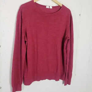 GAP Women's Red Merino Wool Crew Neck Sweater